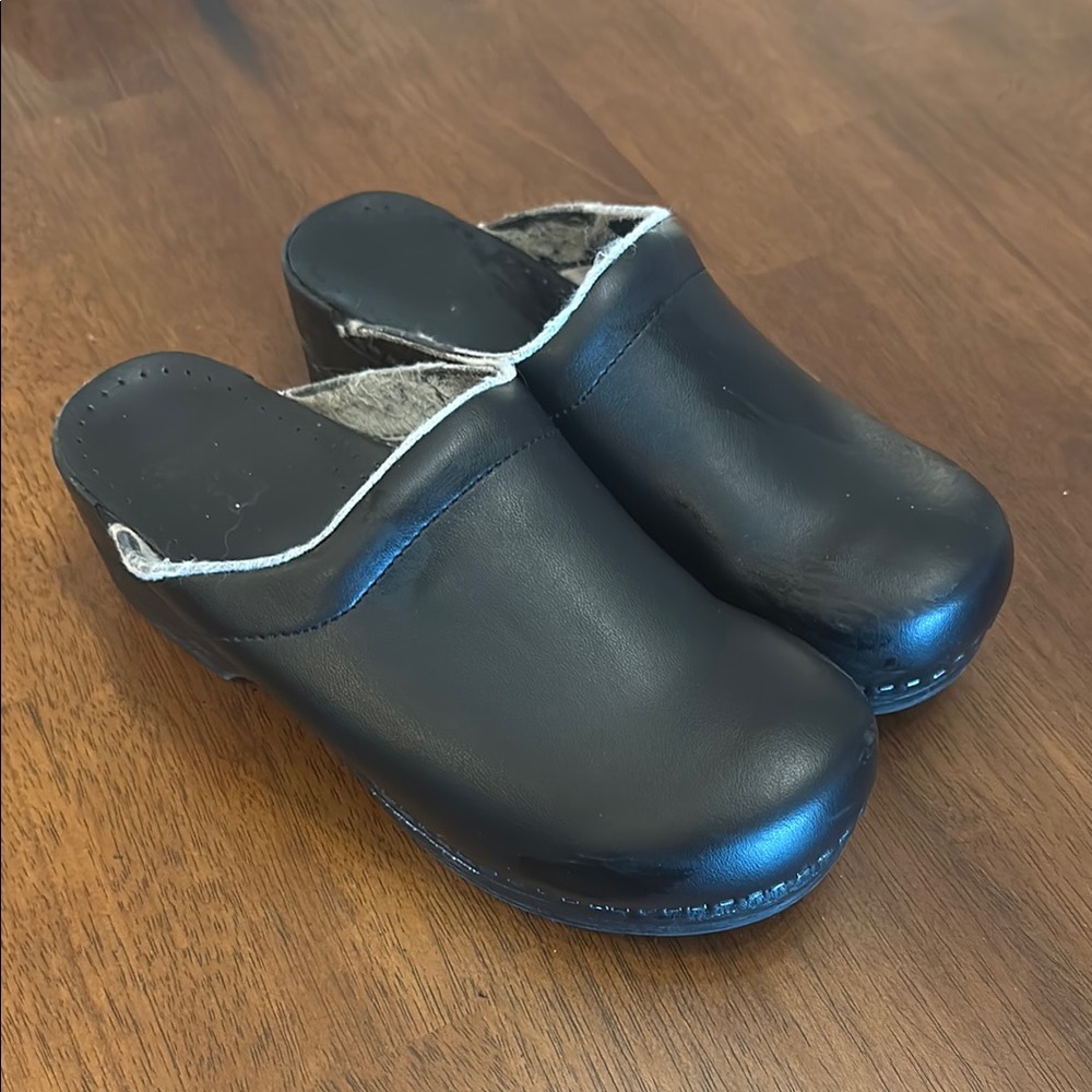 Dansko Black Leather Clogs Size 40